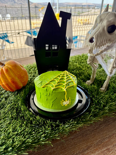 Howl-O-Ween Boo Cake              🎃 pumpkin 🧌 Frankenstein 🕸️ Webs