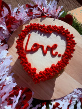 Load image into Gallery viewer, Valentine’s Day Cake