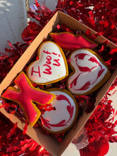 Load image into Gallery viewer, Valentine’s Day Cookie Box